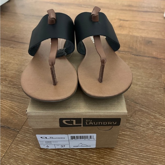 Chinese Laundry | Admire leather sandals - Picture 3 of 3